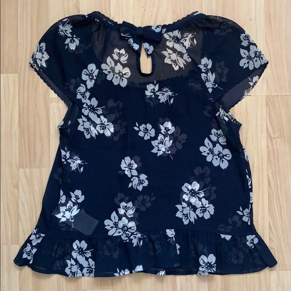 Hollister Floral Sheer Blouse - Picture 3 of 5